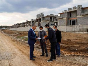 Di̇ski̇’den Sur İlçesine Kanalizasyon Ve İçme Suyu Hattı