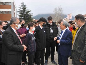 Başkan Akkaya Gençlerle Buluşmayı Sürdürüyor