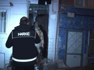 Erzincan’da Uyuşturucu Ticaretinden 2 Zanlı Tutuklandı, 18 Kişiye De Uyuşturucu Kullanmaktan İşlem Yapıldı