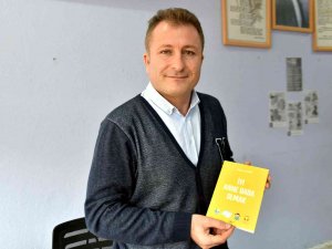 Sökeli Pedegog Eğitimci Kaya, ’İ̇yi Anne-baba’ Olabilmenin Şartlarını Kaleme Aldı