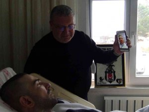 13 Yıldır Yatağa Mahkum Beşiktaş Taraftarı Başkan Çebi İle Telefonda Görüştü