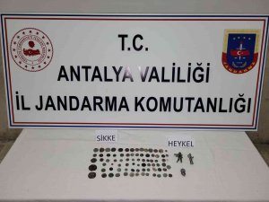 Manavgat’ta 82 Parça Tarihi Eser Ele Geçirildi: 2 Gözaltı