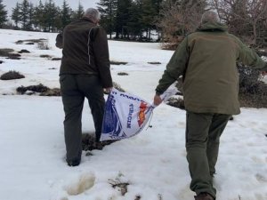 Elazığ’da Yaban Hayvanları İçin Doğaya Yem Bırakıldı