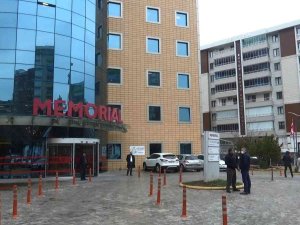 Kazara Kendini Vuran Genç Türkiye’de Nadir Yapılan Üreter Plase Ameliyatı İle 10 Yıl Sonra Sağlığına Kavuştu
