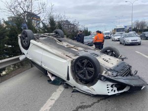 Maltepe’de Kontrolden Çıkan Otomobil, 60 Metre Sürüklenerek Takla Attı