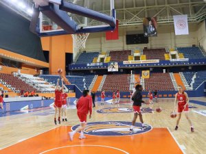 Ukraynalı Kadın Basketbolcular Savaşın Son Bulmasını İstiyor