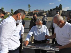 Başkan Büyükkılıç, Konforlu Ve Güvenli Bir Ulaşım Ağı İçin Çalışıyor