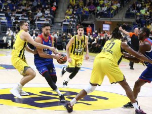 Thy Euroleague’de Türk Derbisi: Anadolu Efes - Fenerbahçe