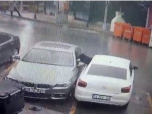 Eyüpsultan’da Lüks Otomobilden 50 Bin Tl Değerindeki ‘Hayalet Gösterge’ Hırsızlığı