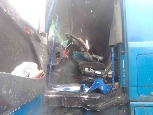 Seyir Halindeki Tırın Motoru Alev Aldı