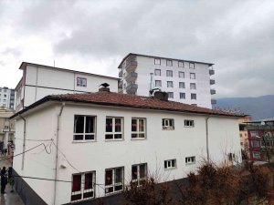 Sason’da Hava Kirliğine Neden Olan Bacalar Kaymakam Talimatıyla Değiştirildi