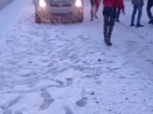Köroğlu Rampasında Kar Yağışı Nedeniyle Yol Ulaşıma Kapandı