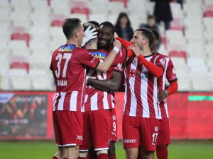 Mustapha Yatabare Gol Sayısını 9’a Çıkardı