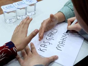 Gençler Bilgileriyle Yarıştı