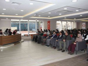 Avukat Adaylarına "Çocuk Hukuku" Anlatıldı