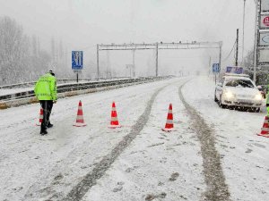 Tokat - Sivas Kara Yolu Ulaşıma Kapandı