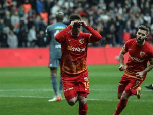 Mario Gavranovic Gollerine Devam Ediyor