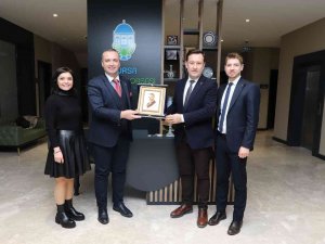 Bursa Tb Online Akademi’de Çay 5.0 Söyleşilerinin Konuğu Tobb Borsalar Müdürü Yiğit Ateş Oldu