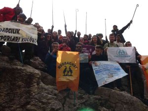 Yüksekovalı Dağcılardan Doğa Yürüyüşü