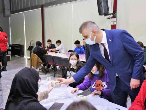 Öğrenciler Keçe Sanatını Ustasından Öğrendi