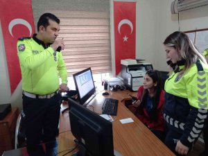 Van Polisinden Öğrencilere Temel Trafik Eğitimi