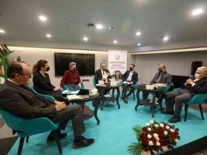 Talas’ta Kitap Sohbetleri ’Geçmişten Geleceğe’ Uzandı