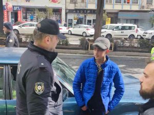 Babasının Aracıyla Gezmeye Çıkan Genç Ortalığı Birbirine Kattı