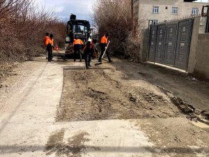 Van’da Yol Onarım Çalışması