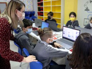 Öğrencilere İklim Değişikliği Anlatılıyor