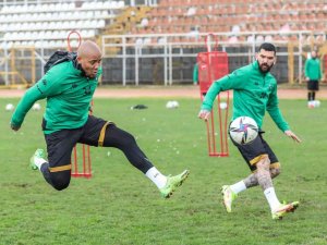 Kocaelispor, Keçiörengücü Maçına Tam Kadro Hazırlandı