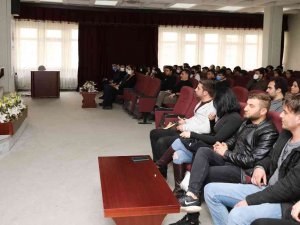 Gaün’de ‘Türk Devlet Teşkilatları’ Konferansı