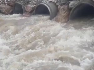 Malatya’da Eriyen Kar Sele Neden Oldu