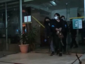 İ̇zmir’de Otele Fuhuş Baskını