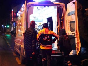 Eğlence Mekanında Silahlı Ve Bıçaklı Kavga: 3 Yaralı