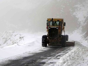 Muş’ta 53 Köy Yolu Ulaşıma Kapandı