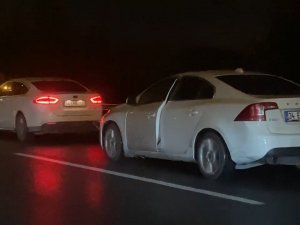 Tem’de Arızalanan Aracını Halatla Kilometrelerce Çektirdi
