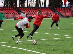 Zirve Yarışını Sürdüren Sarayköyspor, Lideri Gözüne Kestirdi