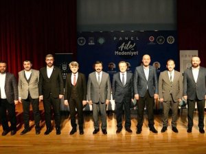 Dpü Rektörü Uysal, “Aile Ve Medeniyet” Konulu Panele Katıldı