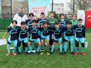Manisa’da ’Mahallede Maç Var Turnuvası’nın Şampiyonları Belli Oldu