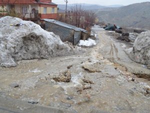 Mutki’de Sel Maddi Hasara Yol Açtı