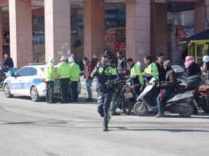 Şanlıurfa’da Motosiklet Sürücülerine Ceza Yağdı