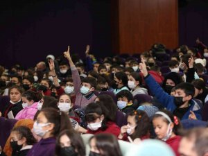 Canik’te Öğrencilerin Bilgi Yarışması Heyecanı