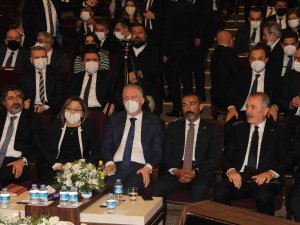 Gaziantep İ̇ş Dünyası İle Bankacılık Sektörü İ̇stişare Toplantısı Gerçekleşti