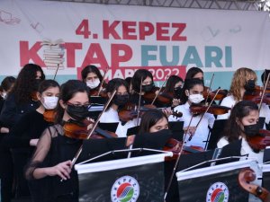 4. Kepez Kitap Fuarı Kapılarını Açtı