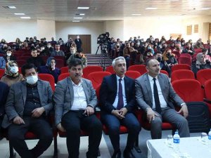 Erciş’te Akademisyen Ve Yöneticiler Öğrencilerle Buluştu