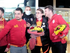 Galatasaray Kafilesi Konya’ya Geldi