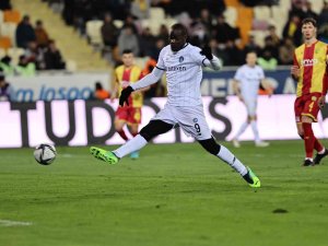 Spor Toto Süper Lig: Yeni Malatyaspor: 0 - Adana Demirspor: 0 (İ̇lk Yarı)