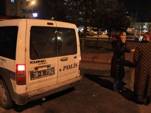 Oğlu Gözaltına Alınan Kadın: "Yapanı Alın, Oğlumu Götürmeyin"
