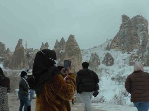Kapadokya’da Ziyaretçi Sayısı Artmaya Devam Ediyor