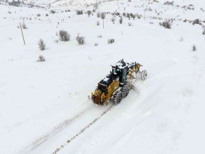 Erzincan’da Kar Ve Tipiden Kapanan 89 Köy Yolu Ulaşıma Açılıyor